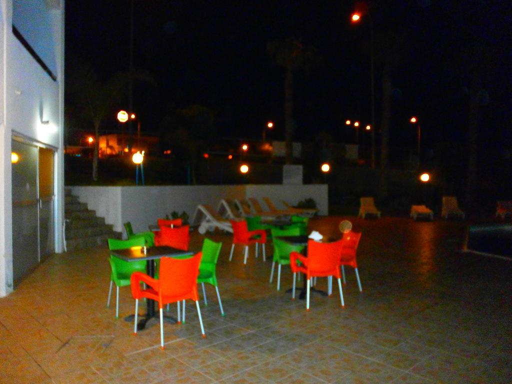 Cordelia Hotel Apartments ไอยานาปา ภายนอก รูปภาพ