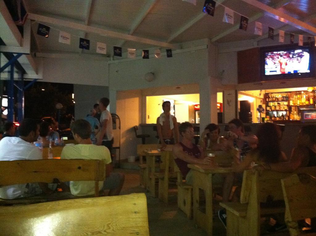 Cordelia Hotel Apartments ไอยานาปา ภายนอก รูปภาพ