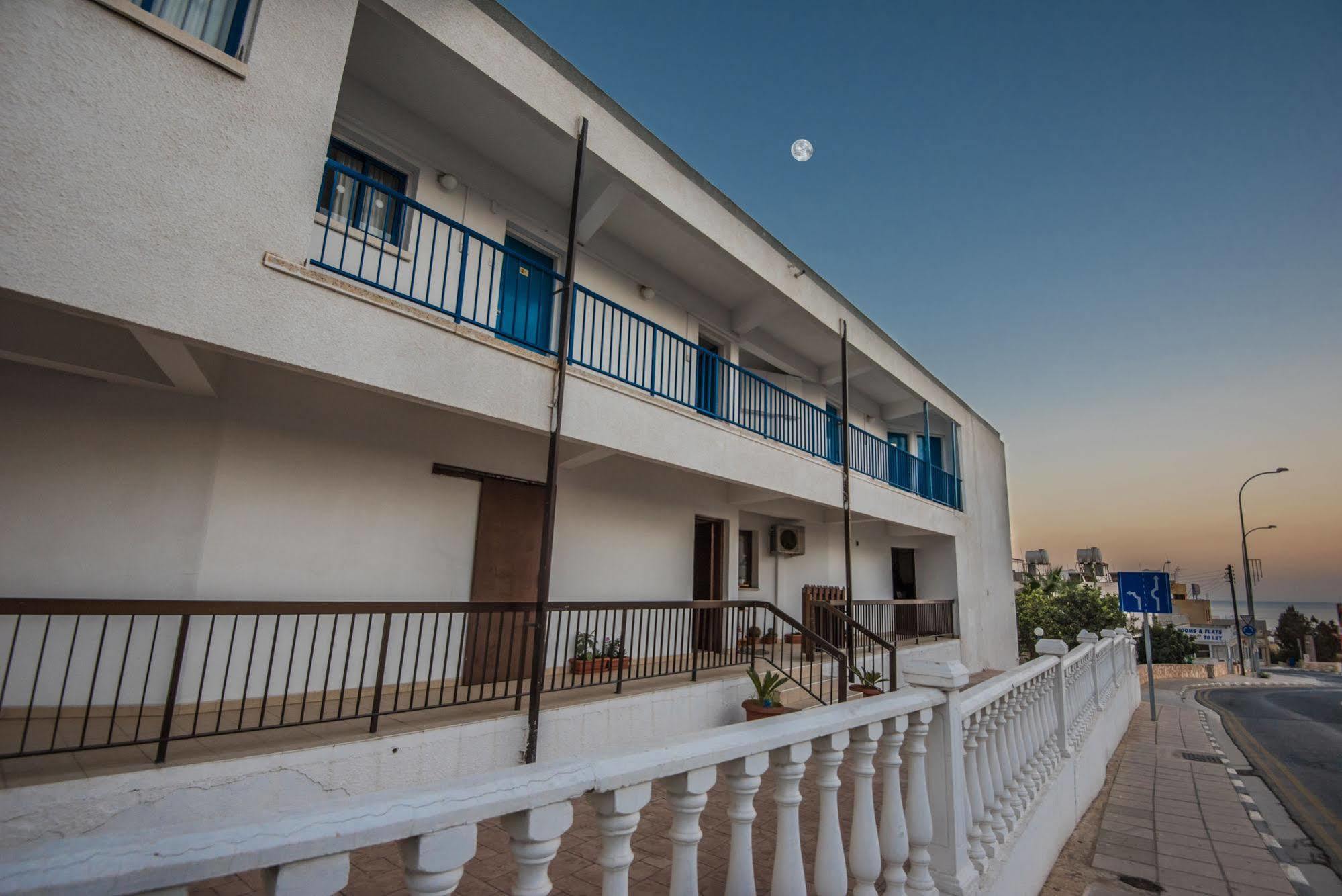Cordelia Hotel Apartments ไอยานาปา ภายนอก รูปภาพ